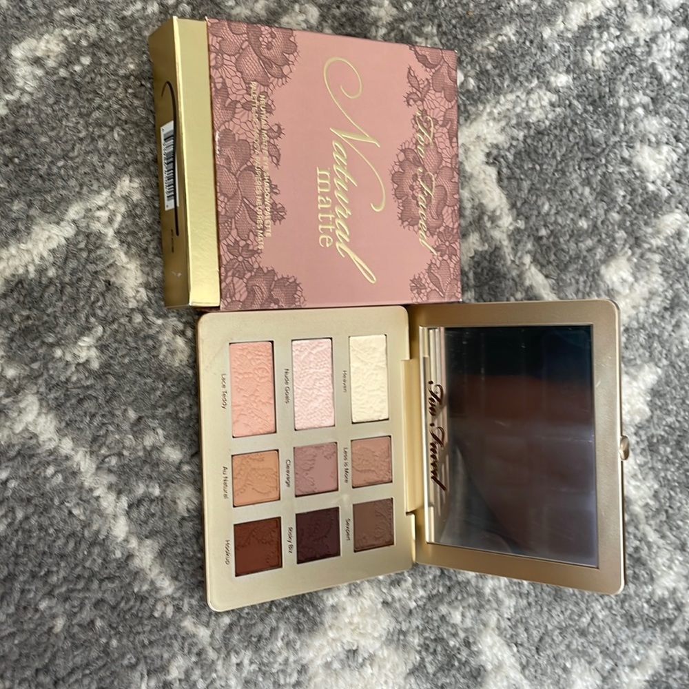 Too faced palette